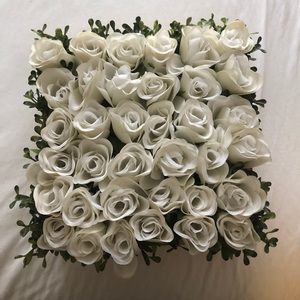 box of roses (fake)